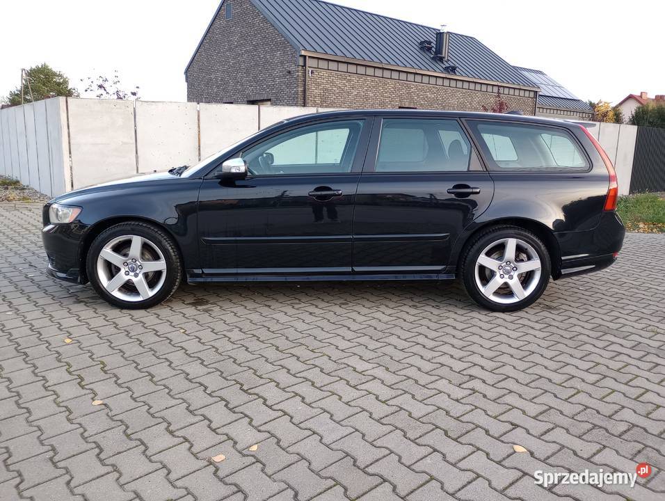 Volvo V50 R design nowe opony nowe hamulce sprzedam