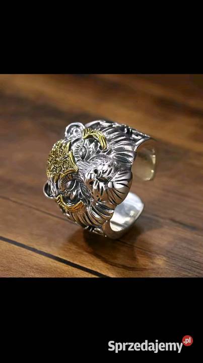 Luksusowy pierścionek z srebra z wizerunkiem lwa mazowieckie Warszawa
