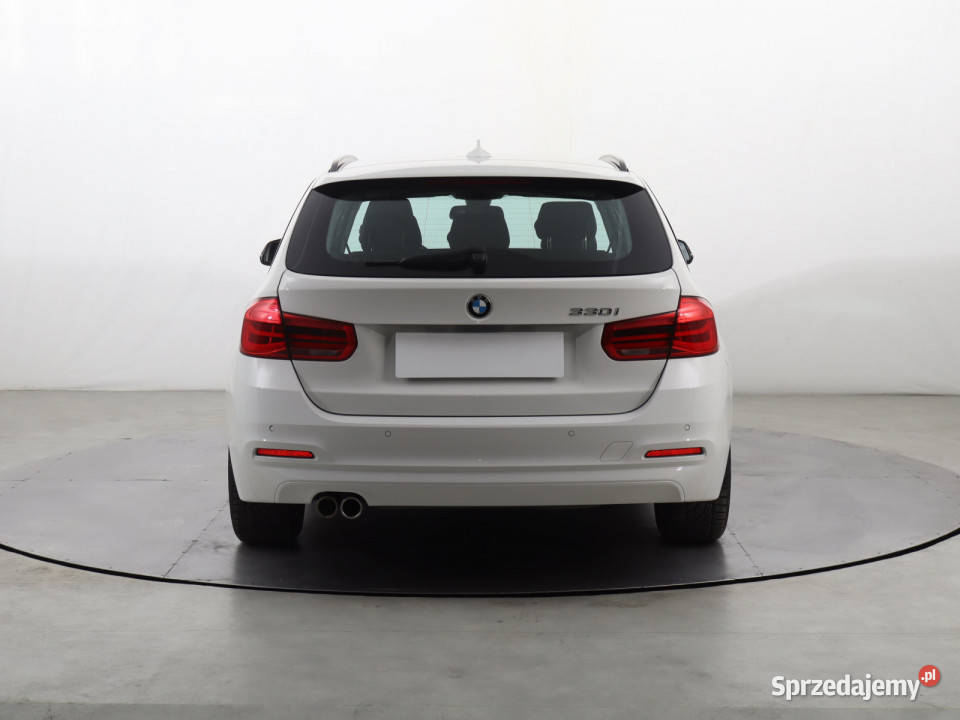 BMW 3 330 i nieuszkodzony Samochody osobowe