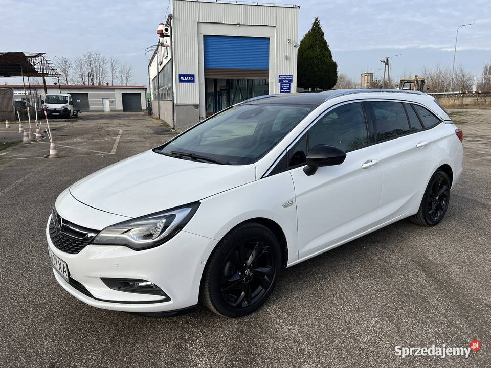Opel Astra 14 BENZYNA Klimatronik Navi Ledy ogranicznik prędkości Konin