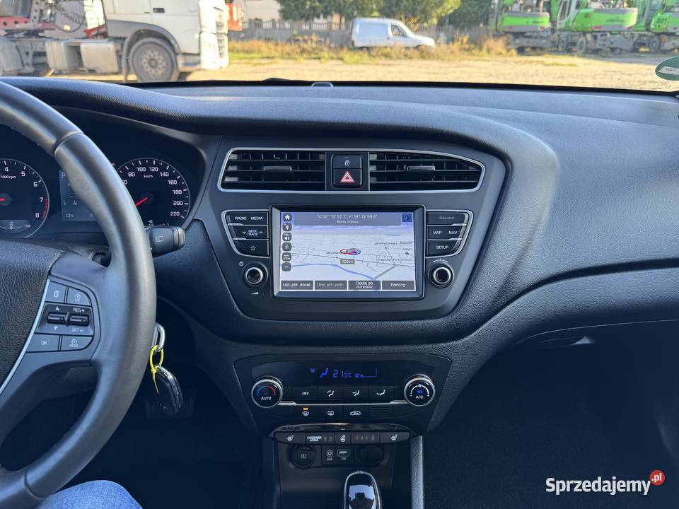 Hyundai i20 BENZYNA Automat Nawigacja Kamera gniazdo USB i20 Konin