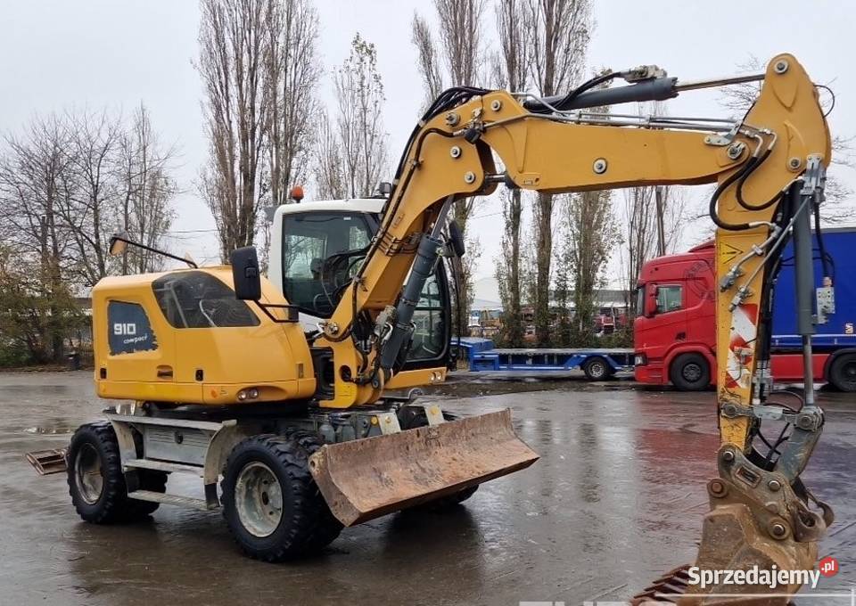 Koparka kołowa Liebherr A 910 2014 Rok produkcji 2014 Koparki Jeziorko