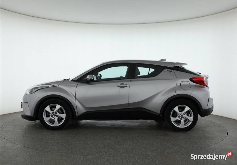 Toyota CHR 18 Hybrid automatyczna