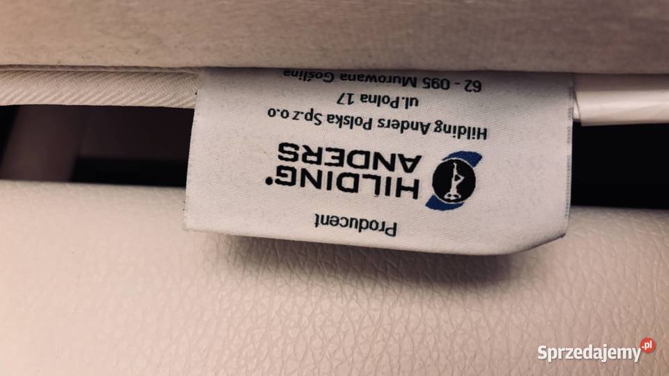 Białe łóżko glamour 160x200 tapicerowane ze Łóżka Tychy