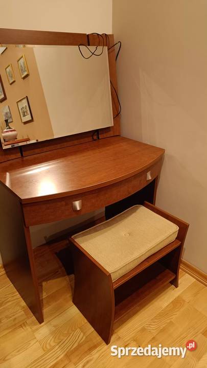 Stól rozkładany 6 krzeseł szafka RTV komoda Gostynin