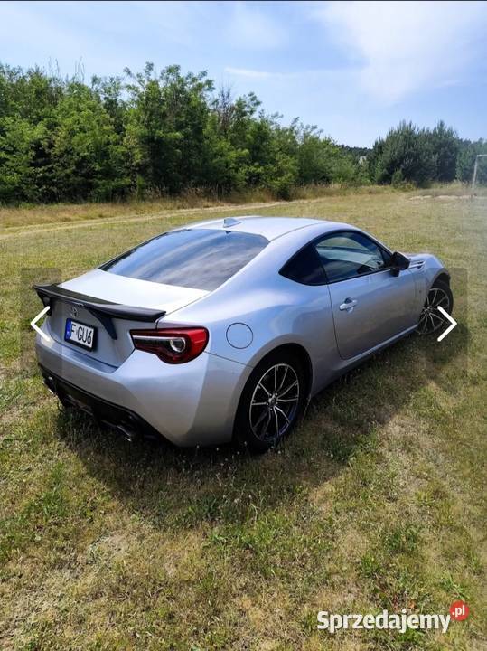 Silnik 20 Boxer o mocy 200 perfekcyjne wyważenie benzyna Rozłogi sprzedam