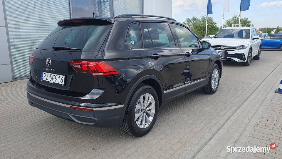 Volkswagen Tiguan 2024 r 15 TSI DSG Salon Polska asystent parkowania Lusowo
