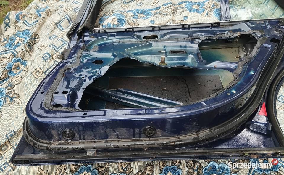 BMW E39 KOMBI 97r DRZWI PRAWE TYŁ TYLNIE Drzwi Bydgoszcz