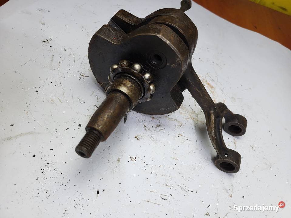 WAŁ KORBOWY PUCH TRIUMPH DWA TŁOKI Wały korbowe Rybnik