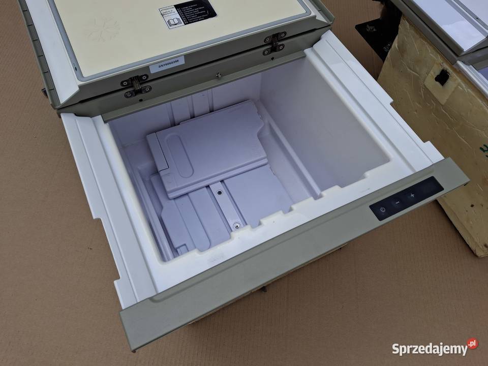 VOLVO FH4 LODÓWKA 34L 24V 42W 82174077 82212505 Bieleń sprzedam