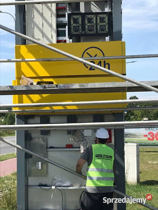 Pylon cenowy stacji paliw usługa modernizacji Warszawa