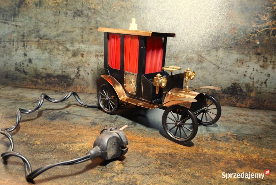 Lampa Włochy projekt E Ferrari lata 50 vintage sprzedam