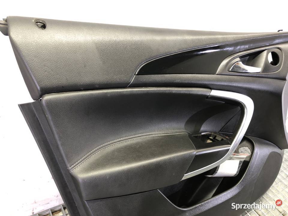BOCZEK DRZWI LEWY PRZÓD OPEL INSIGNIA A Kombi sprzedam