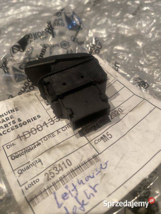 Piaggio Vespa Przełącznik zapłonu przycisk GTS wielkopolskie Poznań