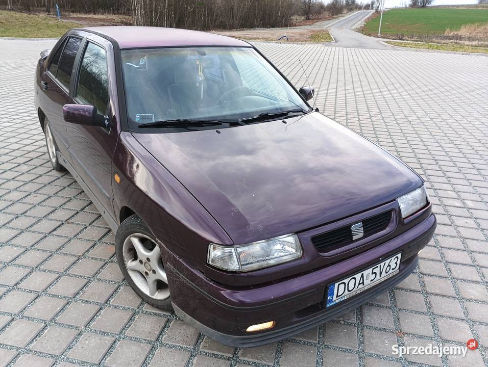Sprzedam seat toledo mk1 19 TDI ekonomiczny 90KM Samochody osobowe Nowa Ruda