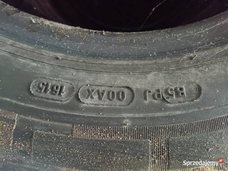 Komplet opon Michelin 225 65 16 Opony Bełdów sprzedam