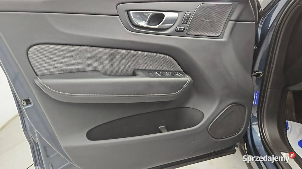 Volvo XC 60 B4 D Plus Dark aut Z Polskiego szary Warszawa