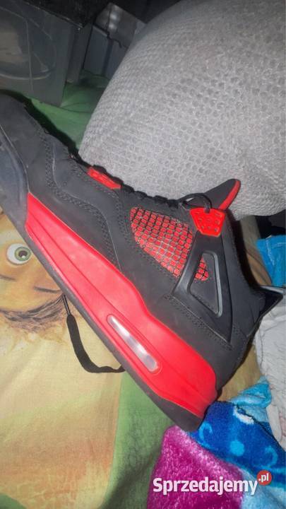 Jordan 4 Red Thunder