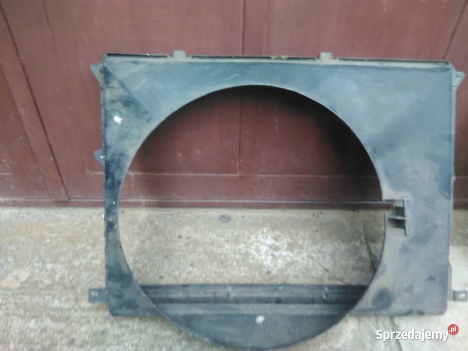 Obudowa wentylatora chłodnicy BMW E46 osobowe Cieciorka