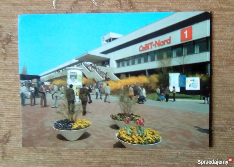 HANOWER WIDOK NA HALE TARGOWO WYSTAWOWĄ