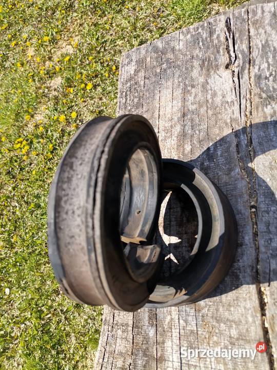 VW Passat B4 kombi 2je gumy pod sprężyny tył Terespol