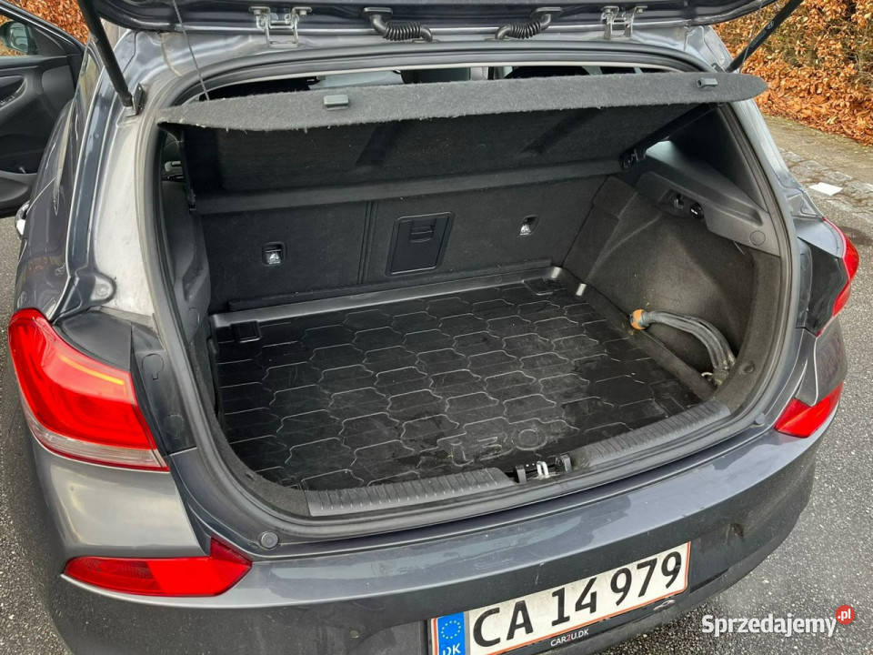 Hyundai i30 III 2017 i30 Sadlno