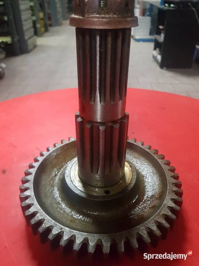 701701252 Wał z kołem zębatym MTZ