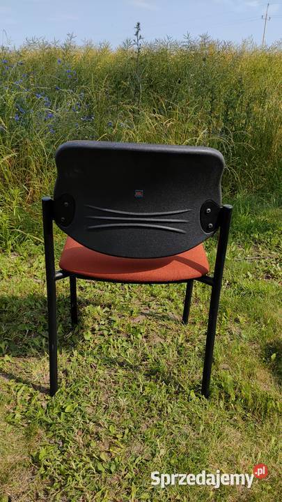 Krzesła tapicerowane INS Nowy Styl 40 sztukę 100