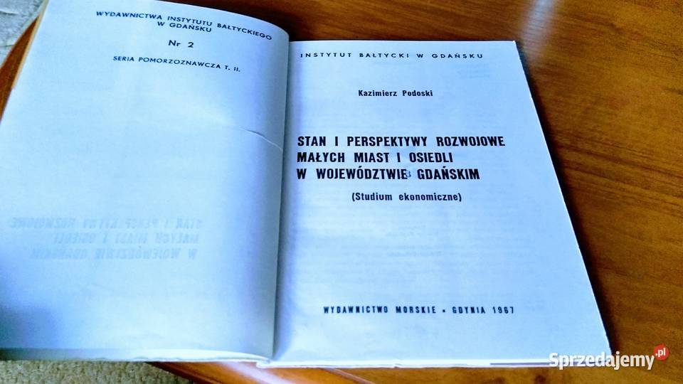 Stan i perspektywy rozwojowe małych miast i Książki naukowe i popularnonaukowe Gdańsk