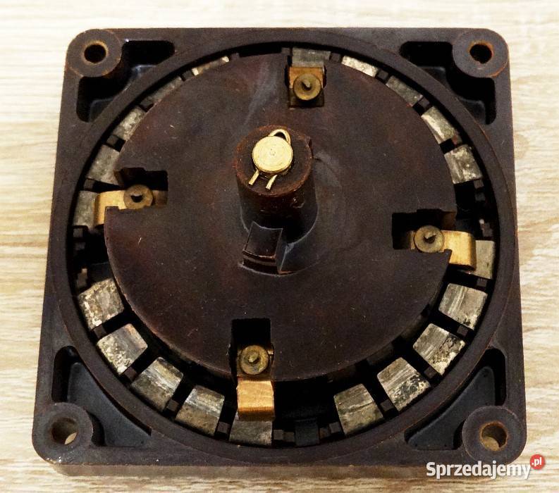 Przełącznik obrotowy 5 pozycyjny 4 sekcyjny 20 A Części i akcesoria śląskie Gliwice