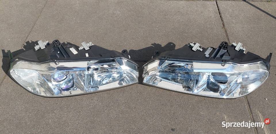 Komplet nowych reflektorów do Peugeot 406 coupe Kalety