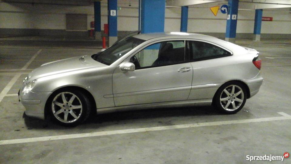 MERCEDES C 220 CDI COUPE 2002 półautomatyczna Warszawa