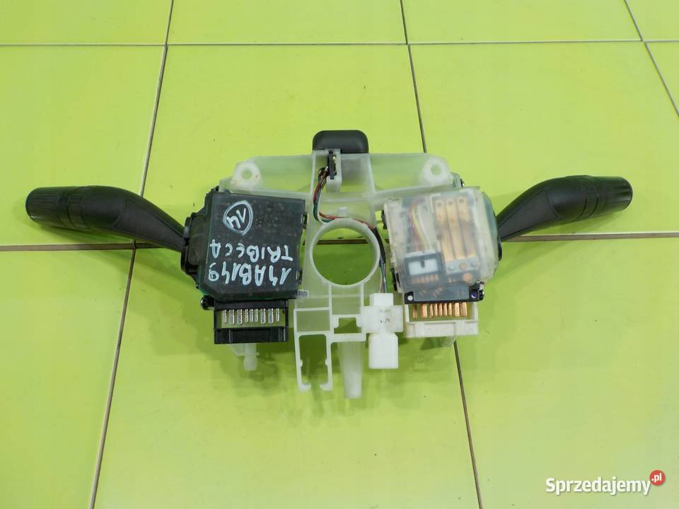 SUBARU B9 TRIBECA 30 B AUT 06r 5D przelacznik osobowe Suków