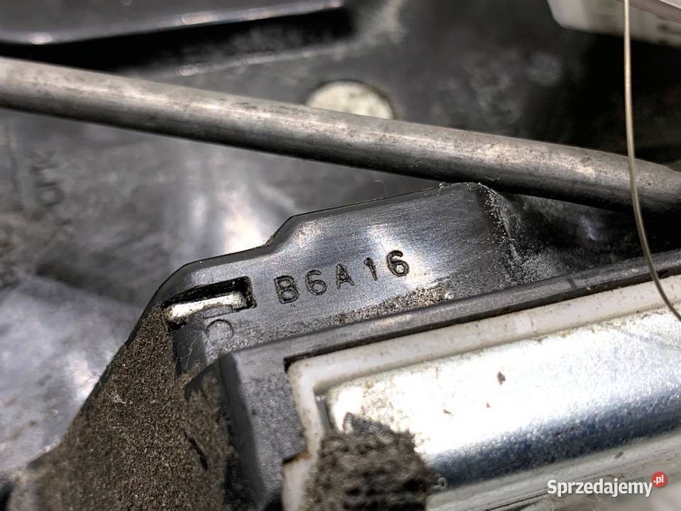 ZAMEK DRZWI PRAWY PRZÓD SUZUKI SWIFT III