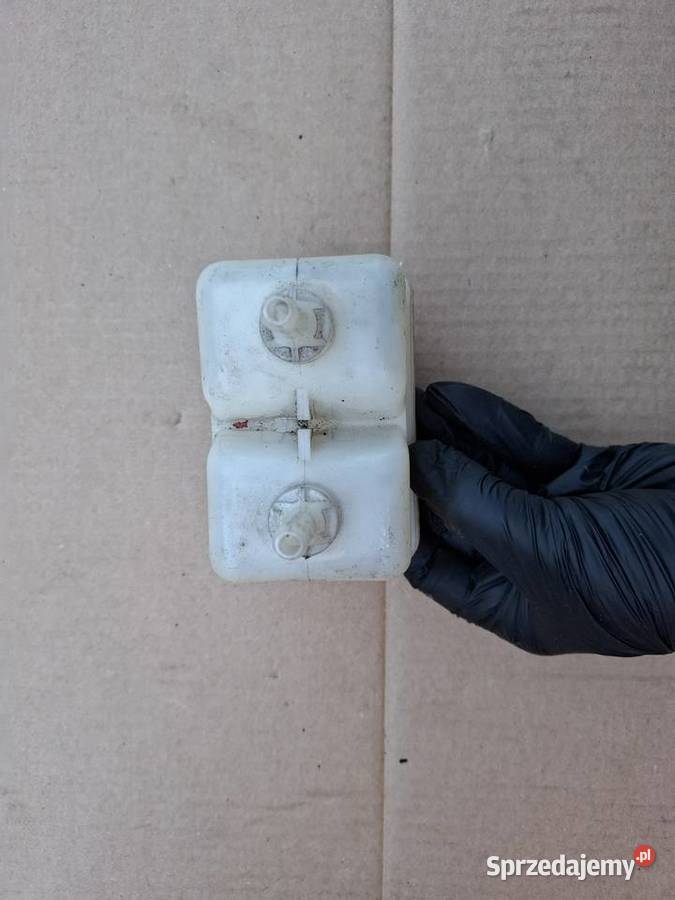 Zbiorniczek płynu hamulcowego zbiornik Fiat 126p Strzelce Opolskie