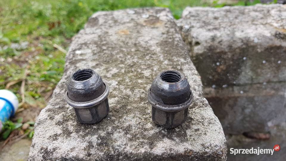 NAKRĘTKI KÓŁ VOLVO S40II V50 C30 C70 ALU CHROM Przeuszyn