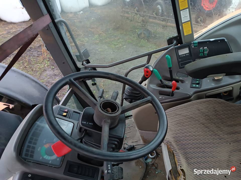 Renault Ares 620RZ Rudno