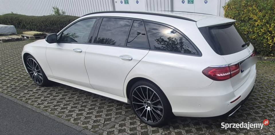 MercedesBenz e400d 4MATIC AMG Linie Kombi Klasa E Narol
