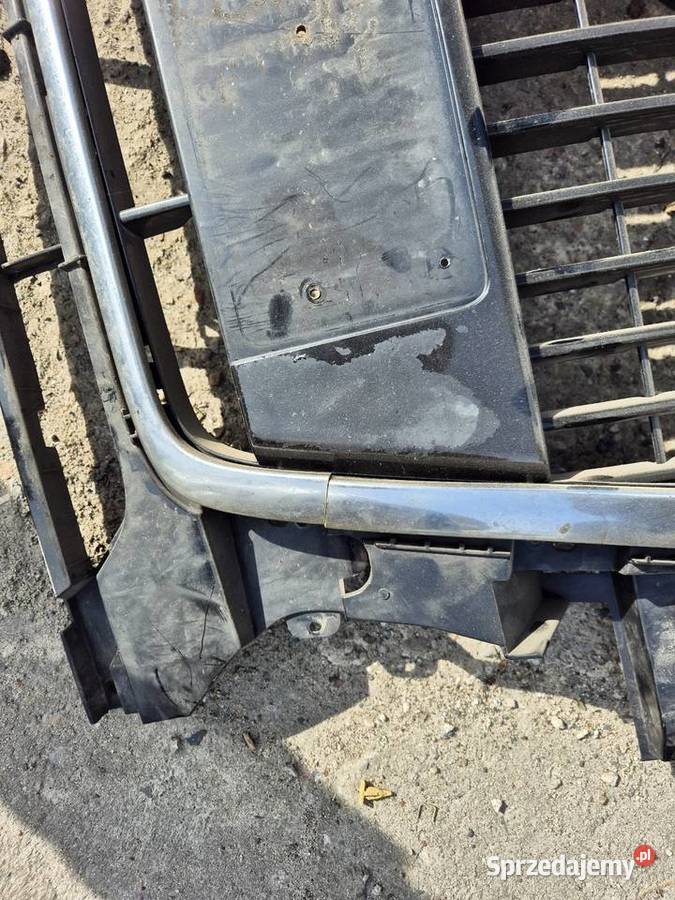 Audi OE 8R0853651 atrapa chłodnicy grill osobowe Pionki