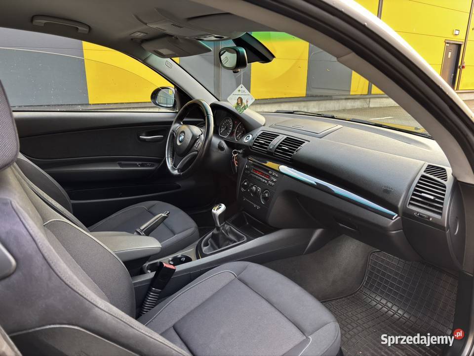 BMW e81 116i 2008r ładna czujnik parkowania Kraków sprzedam