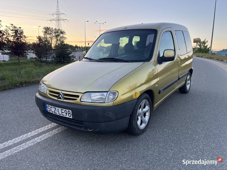 Citroen Berlingo 14 LPG HAK Częstochowa sprzedam
