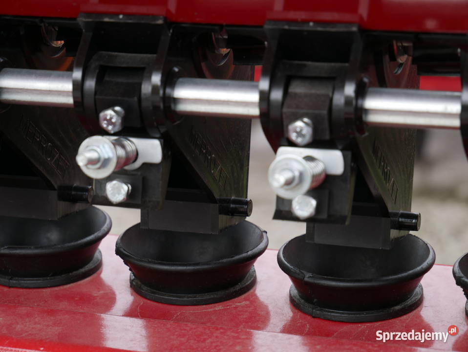 Siewnik zbożowy mechaniczny rzędowy firmy nieuszkodzony Krasnystaw