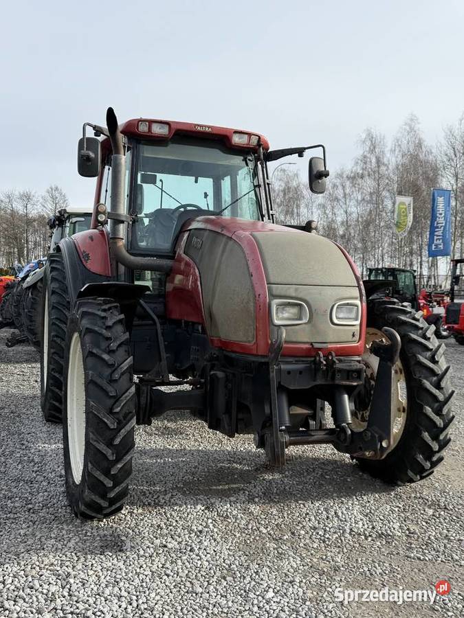 Valtra T120 do opryskiwacza wąskie koła do Pneumatyczne siedzenie Zambrów sprzedam