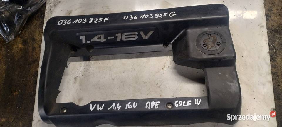 VW GOLF IV BORA4 16V pokrywa silnika 036109925F Kielce