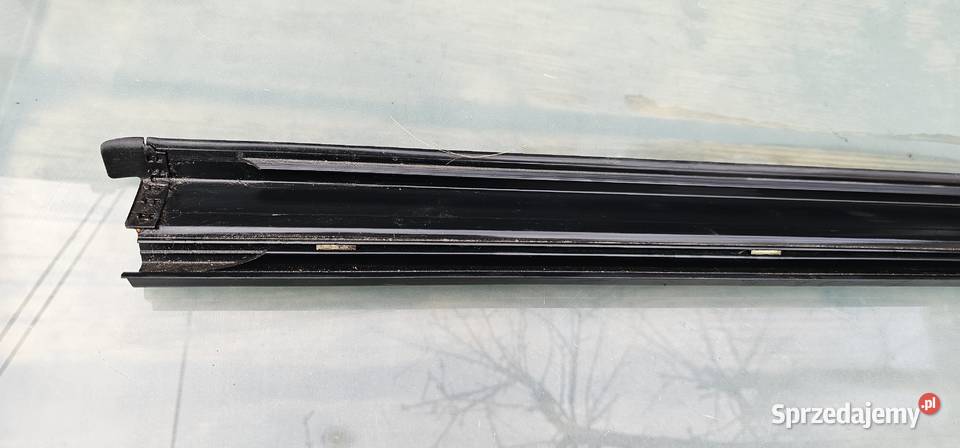 Nakładka progu przód mercedes w201 Rok produkcji 1993 Pozostałe Zbąszyń