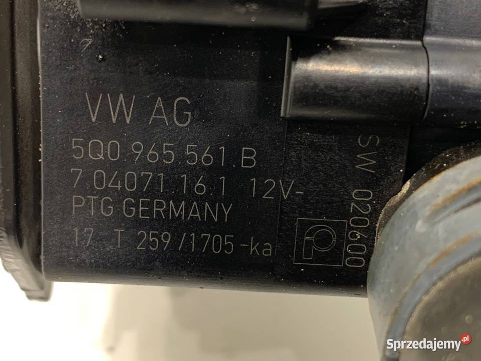DODATKOWA POMPA WODY VW TOURAN 5Q0965561B 18 180