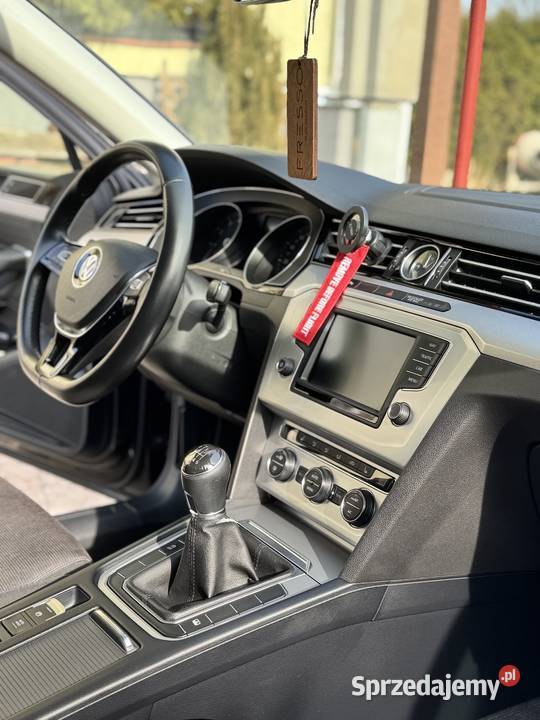Volkswagen Passat B8 polski salon niski przebieg 130000km Passat Reda