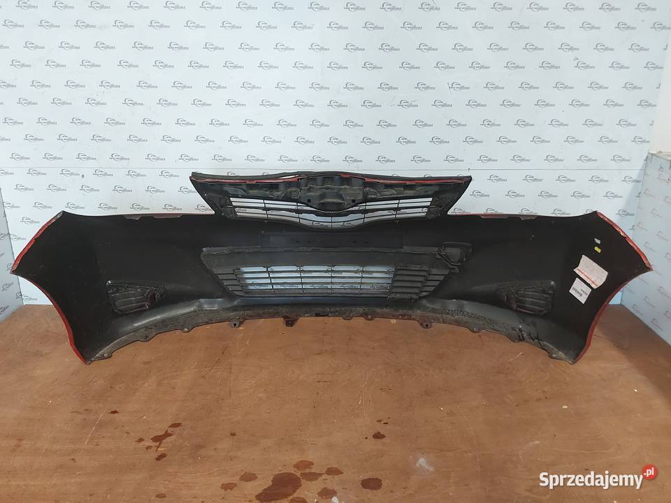 TOYOTA YARIS III P13 zderzak przód osobowe świętokrzyskie Kielce