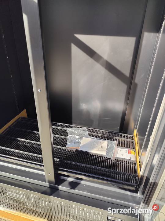 Szafa chłodnicza TEFCOLD FSC1200H BLACK Stargard