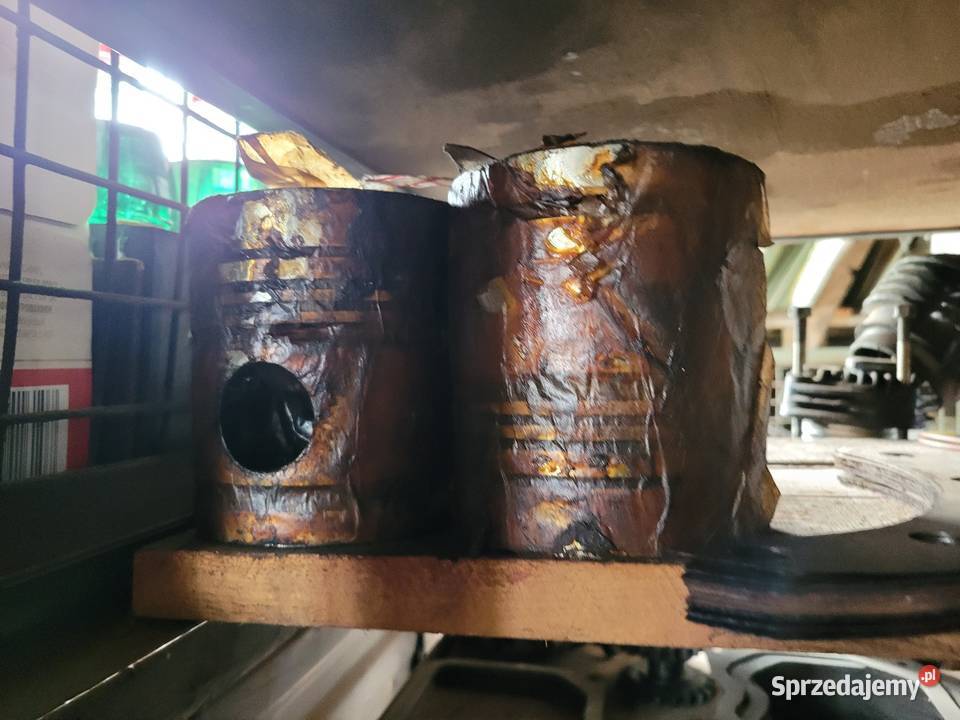 Tłoki oryginalne Mtz 50 i 80 nowe Złotów sprzedam